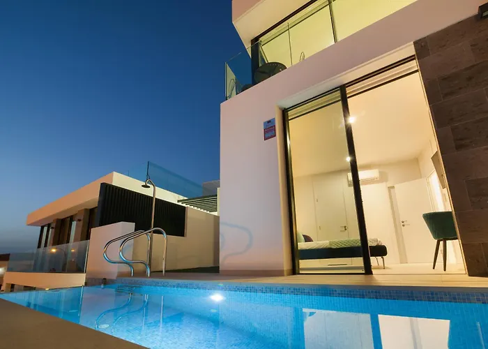 200m² New D With Private, Heated Pool And Amazing Ocean View. Villa *