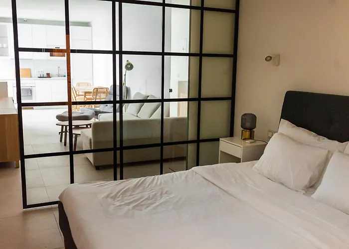 200m² New D With Private, Heated Pool And Amazing Ocean View.