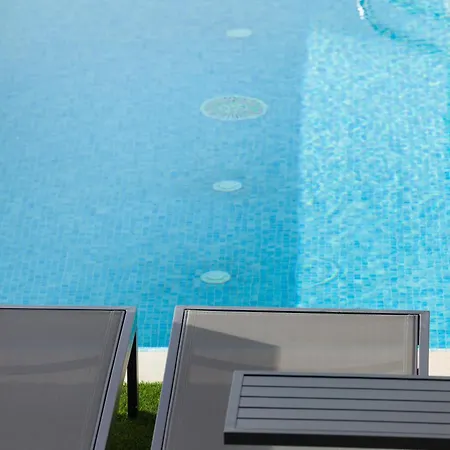 200m² New D With Private, Heated Pool And Amazing Ocean View. אדחה