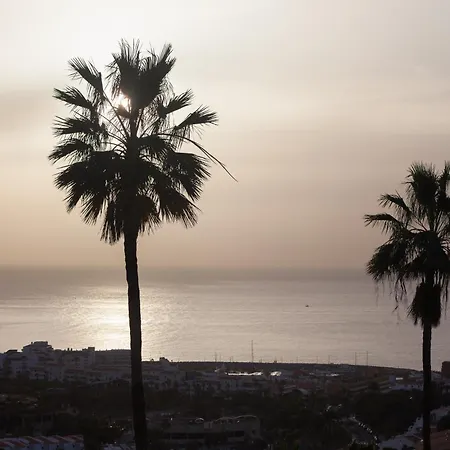 Villa 200m² New D With Private, Heated Pool And Amazing Ocean View. Costa Adeje (Tenerife)