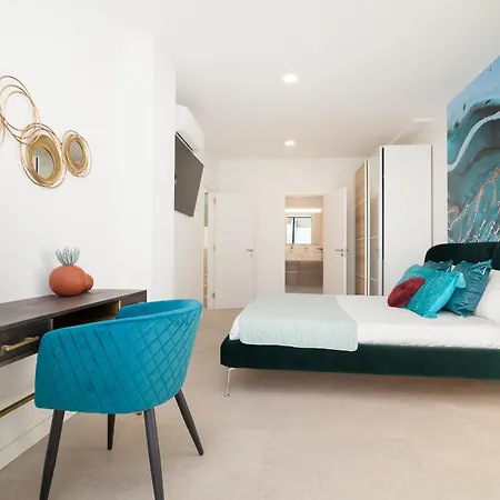 200m² New D With Private, Heated Pool And Amazing Ocean View. Willa Costa Adeje (Tenerife)
