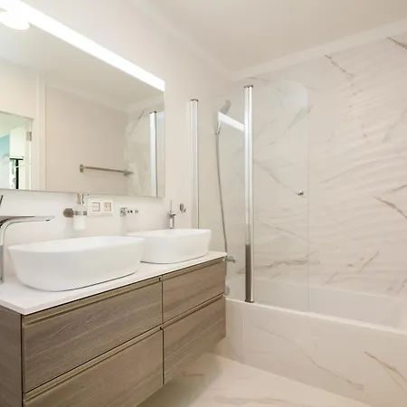 200m² New D With Private, Heated Pool And Amazing Ocean View. Willa Costa Adeje (Tenerife)
